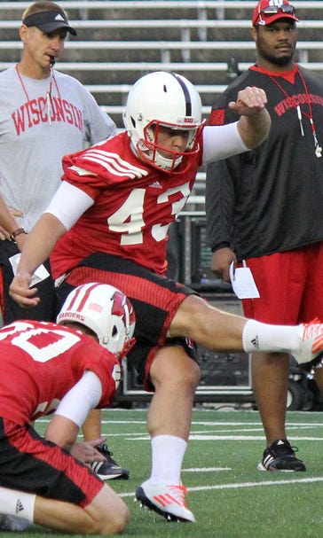 Freshman kicker Gaglianone impresses in first Badgers practice